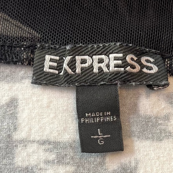 Express Houndstooth Sleeveless Top with Sheer Mesh Detail | Large - Picture 7 of 8